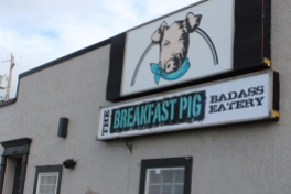 Sault-Ste-Marie-Breakfast-Pig-Lets-Discover-ON-1